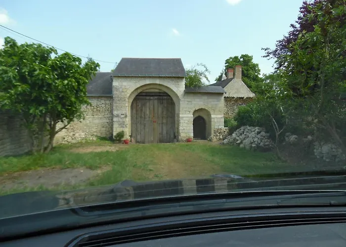 Le Compostelle Prieure Les Medievales Apartment Courchamps